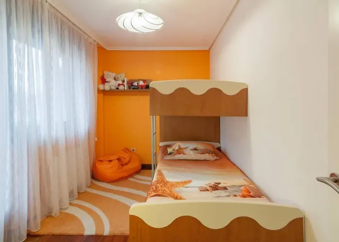 Helen-- Vistas Unicas E Increibles A La Bahia De Suances--