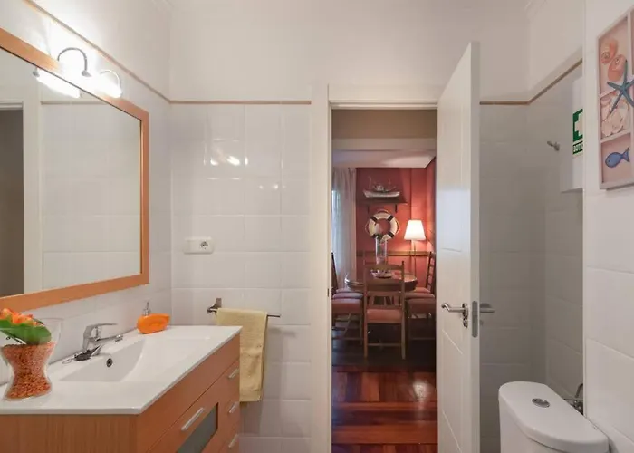 Helen-- Vistas Unicas E Increibles A La Bahia De Suances-- Apartment